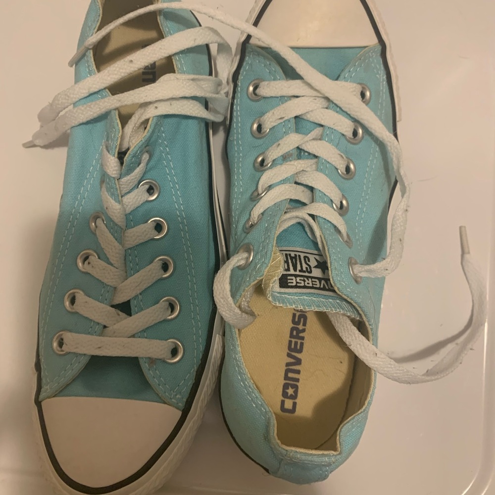 Converse - Picture 2 of 2